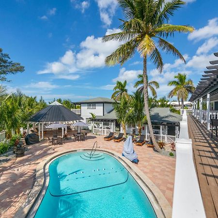 Tropic Isle At Anna Maria Island Inn Bradenton Beach Bagian luar foto
