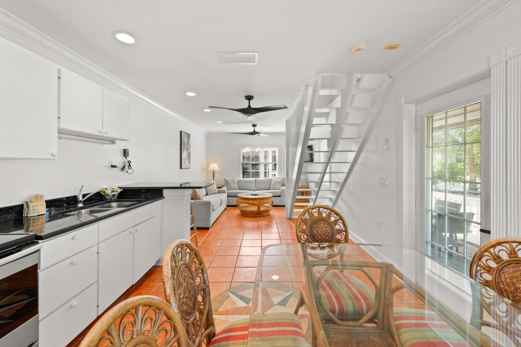 Tropic Isle At Anna Maria Island Inn Bradenton Beach Bagian luar foto