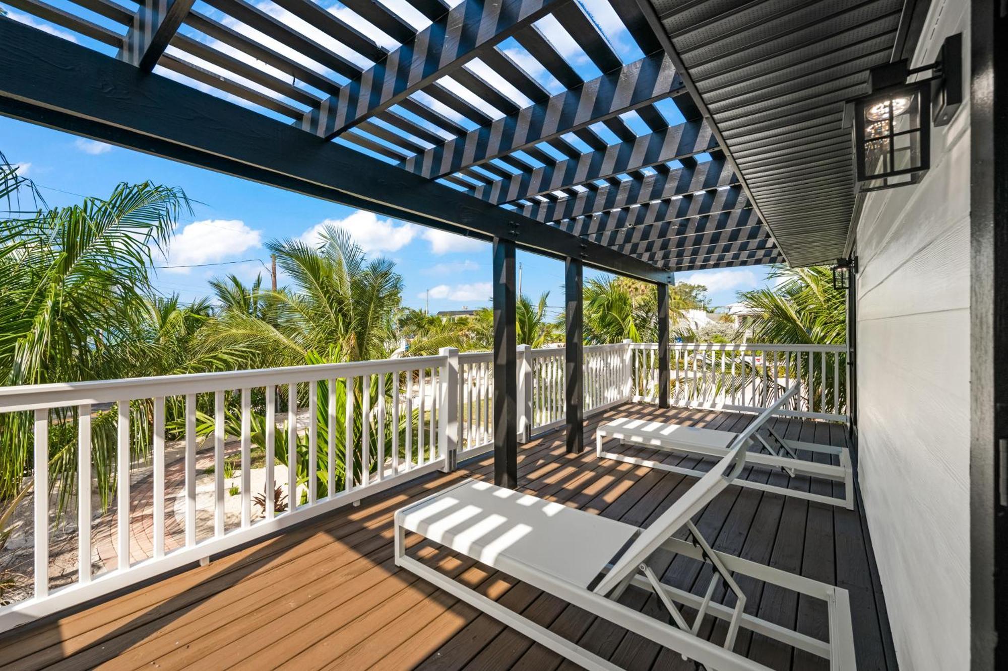 Tropic Isle At Anna Maria Island Inn Bradenton Beach Bagian luar foto